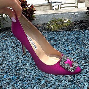 Manolo Blahnik Hangisi Women's Shoes Heels Brand New